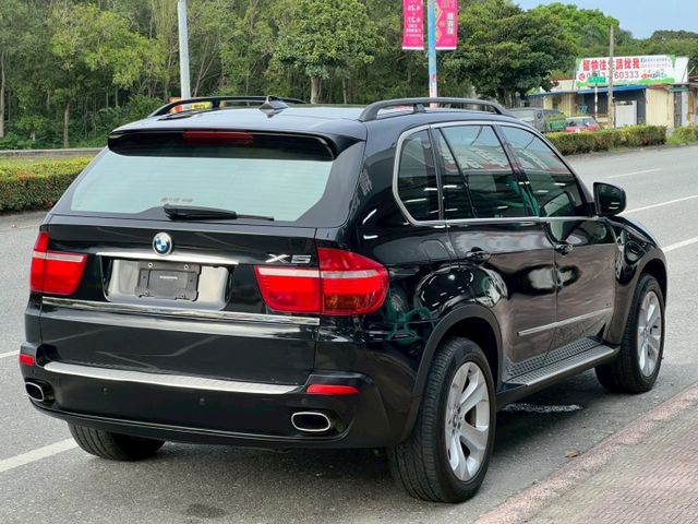 3.0自然進氣 四輪驅動 HID頭燈 雙前電動椅 免鑰匙啟動 胎壓監控 里程數不高12萬  第14張相片