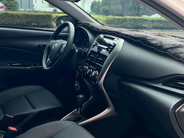 原廠保固中 可認證 里程低 新古車  第6張相片