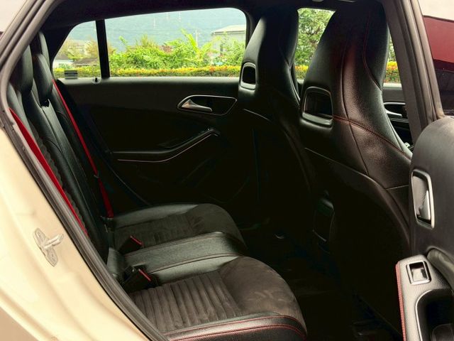 CLA-CLASS SHOOTING BRAKE  第10張相片