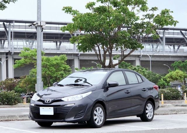 靈活小巧代步房車 省油好開好養 僅跑6.9萬 主被動安全配備齊全 已升級安卓機  第1張相片