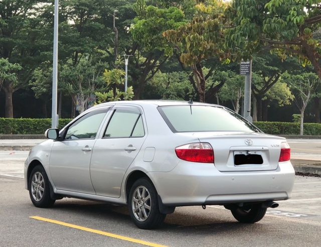 便宜好養代步車 僅跑12萬 有行車紀錄器 倒車顯影 倒車雷達  第4張相片