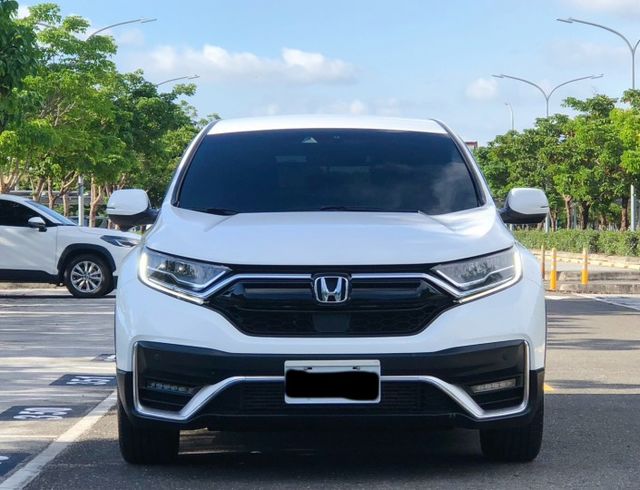 熱門白色CRV 小改款 有ACC跟車 電動尾門 LED頭燈 無線充電 Carplay 免鑰匙啟動 倒車顯影  第2張相片