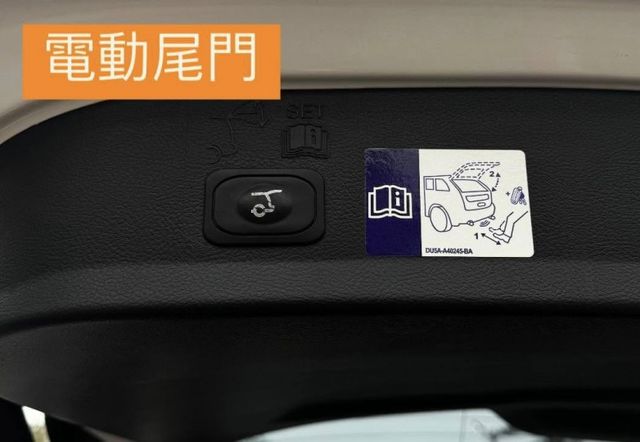 CP值很高的休旅車/配備超多/可保固兩年五萬公里/便宜不貴/里程跑少  第17張相片