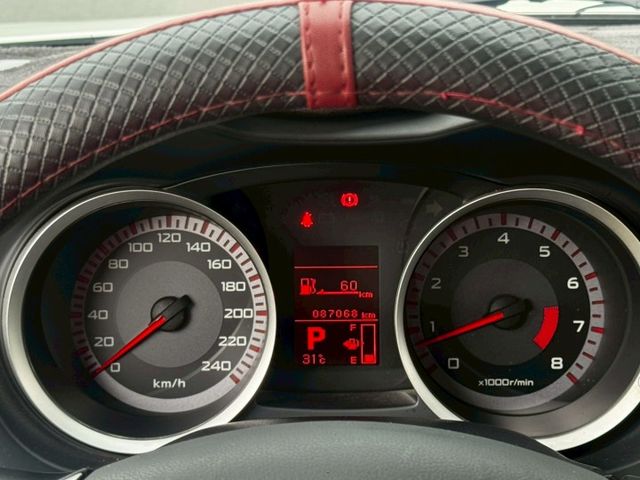 優質代步車 / 省油省稅金 / 里程跑少 / 加裝安卓車機  第7張相片