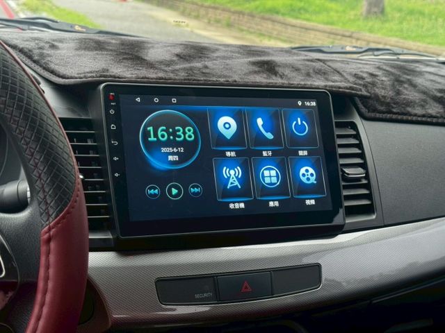 優質代步車 / 省油省稅金 / 里程跑少 / 加裝安卓車機  第9張相片