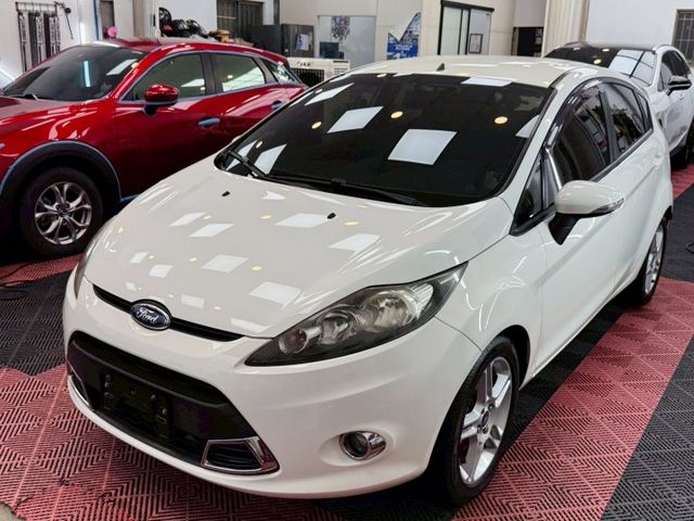優質代步小車 / 便宜不貴 / 市區代步好穿梭好停車  第4張相片