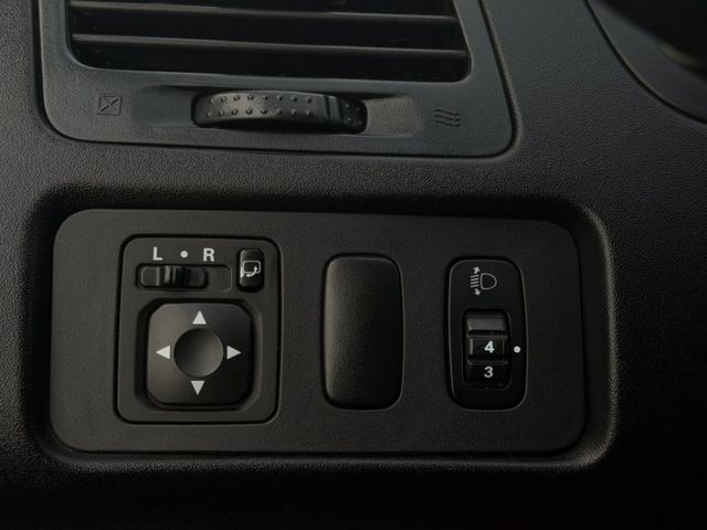 2.4 旗艦型 / 僅跑11萬 / 全車原鈑件 / 可保固  第9張相片