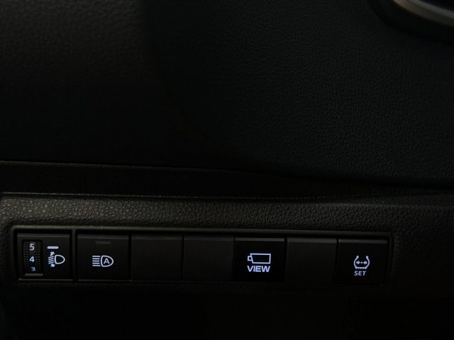 全車原鈑件 / 油電旗艦版 / HUD抬頭顯示器 / 盲點偵測 / 電動座椅 / ACC跟車  第12張相片