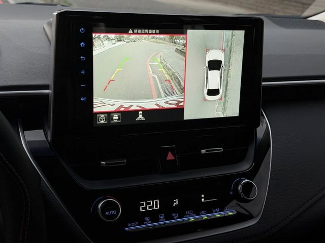 全車原鈑件 / 油電旗艦版 / HUD抬頭顯示器 / 盲點偵測 / 電動座椅 / ACC跟車  第14張相片