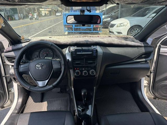 入庫整備中~~~1.5 雅致版 / 實跑3萬9 / 認證車  第3張相片