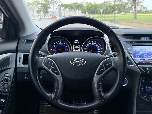 EX 旗艦版 / 僅跑11萬 / 認證車 / 年輕人最愛 / 好開好保養  第6張相片