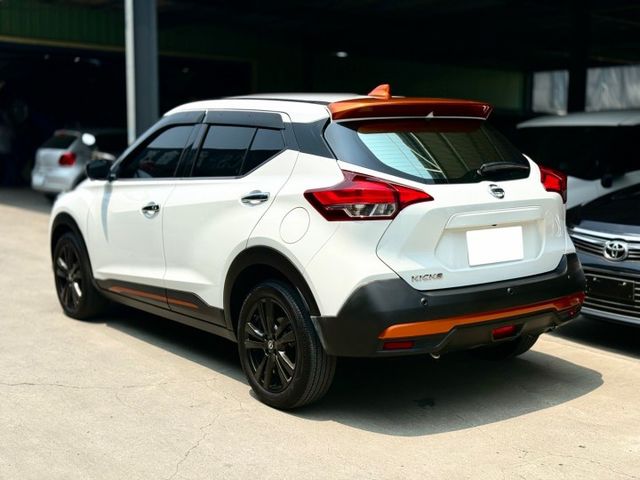 KICKS  第2張相片