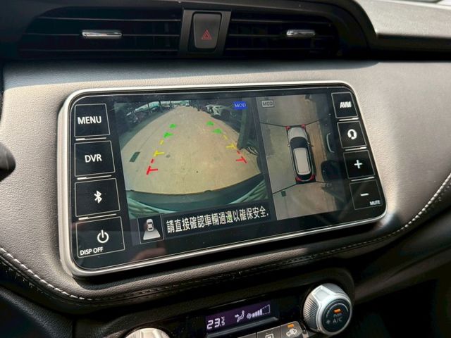 KICKS  第9張相片