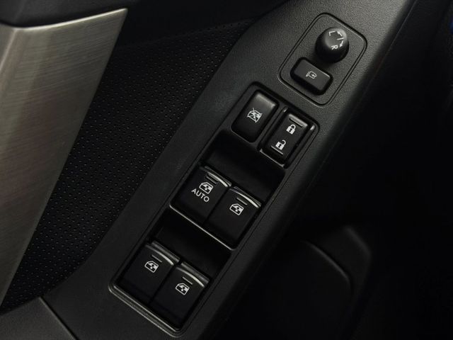 2.0 i Premium / 原鈑件 / 車況佳 / 四輪傳動 / 升級360環景  第11張相片