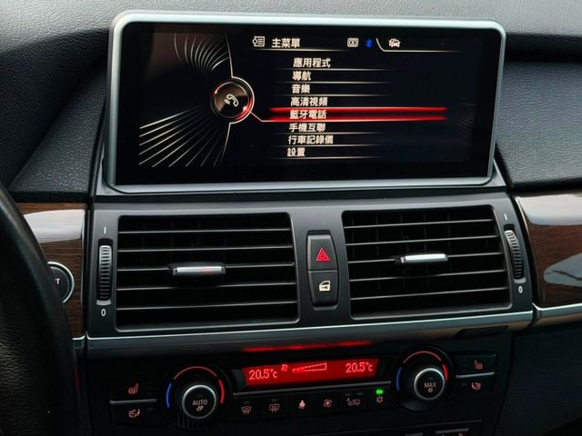 四輪傳動 / 3.0si / 車況佳 / 輕鬆入主德系休旅車  第12張相片