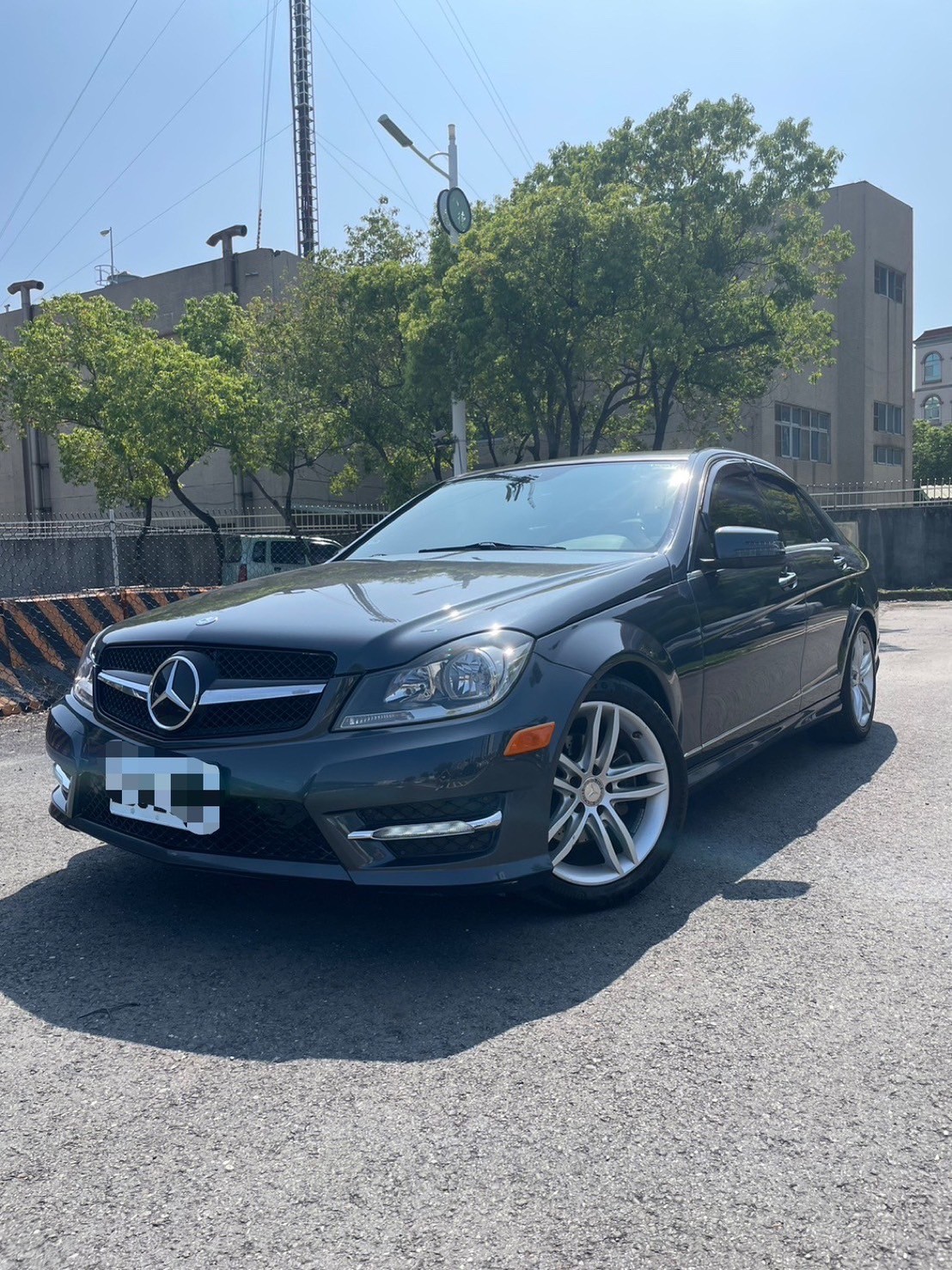 宏駿車業Line:@551trakb ~~~實車.實圖.實價  第1張相片