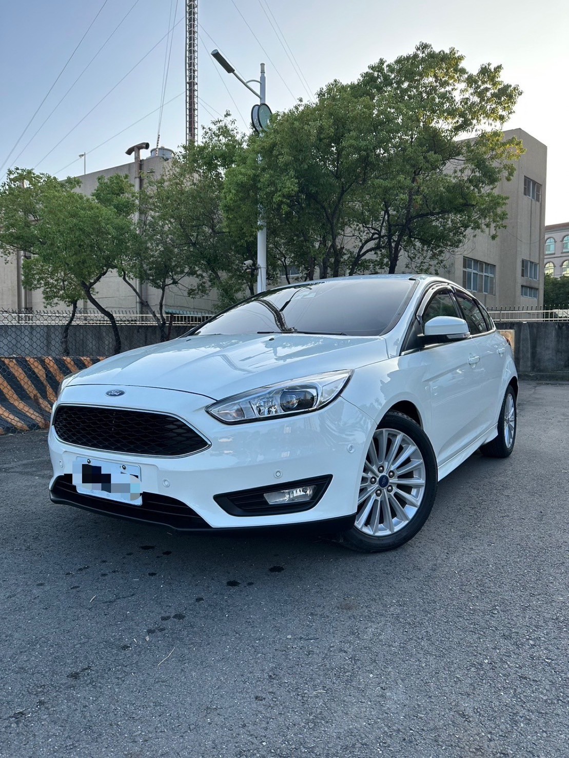 宏駿車業Line:@551trakb~~~實車.實圖.實價  第1張相片