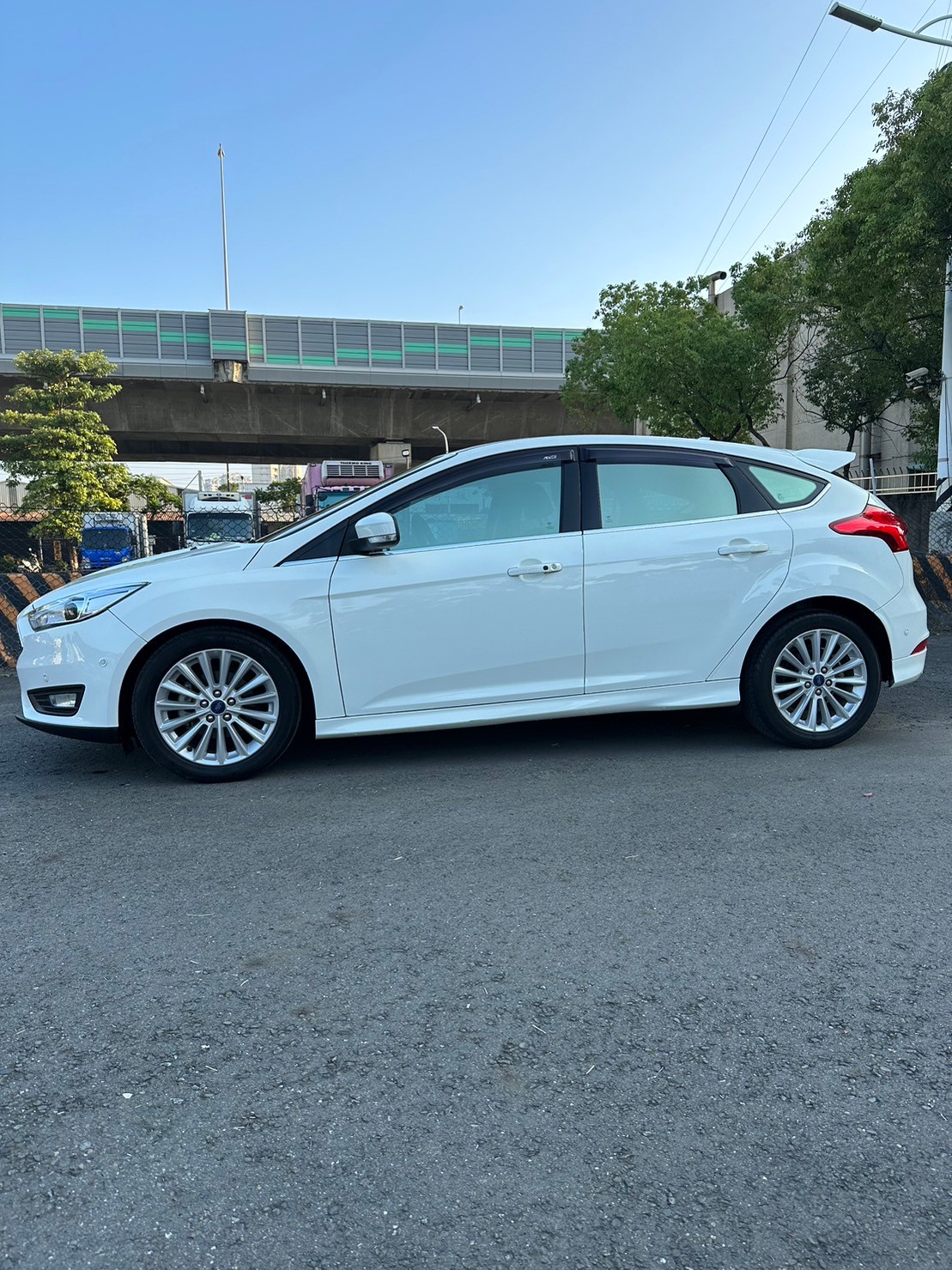 宏駿車業Line:@551trakb~~~實車.實圖.實價  第9張相片