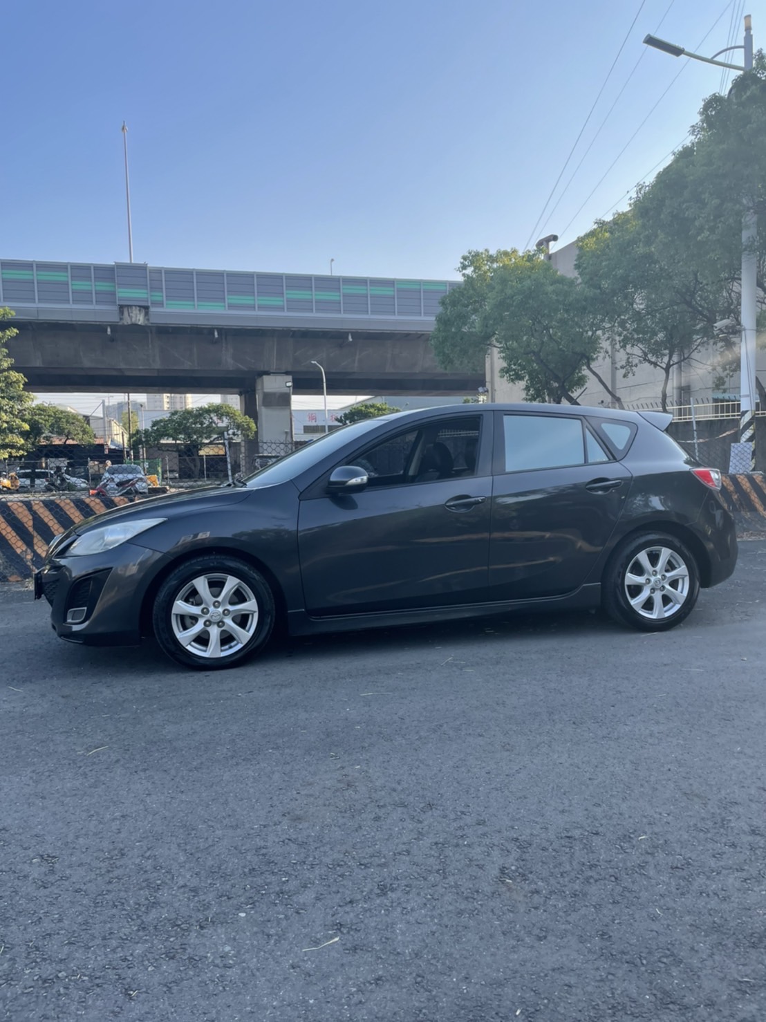宏駿車業Line:@551trakb~~~實車.實圖.實價  第4張相片