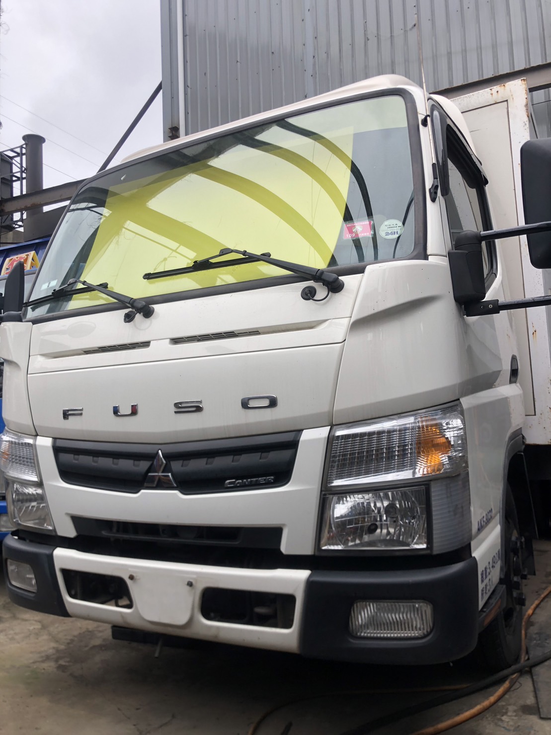2013年堅達  廂式    歡迎洽詢   邑品汽車商行0937539617  第1張相片
