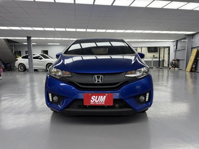 2015年 Fit 1.5 VTi-S 藍色 原鈑件 僅跑2萬 全網最低里程 內裝還有新車味 新價格 不用出價就能很便宜  第2張相片