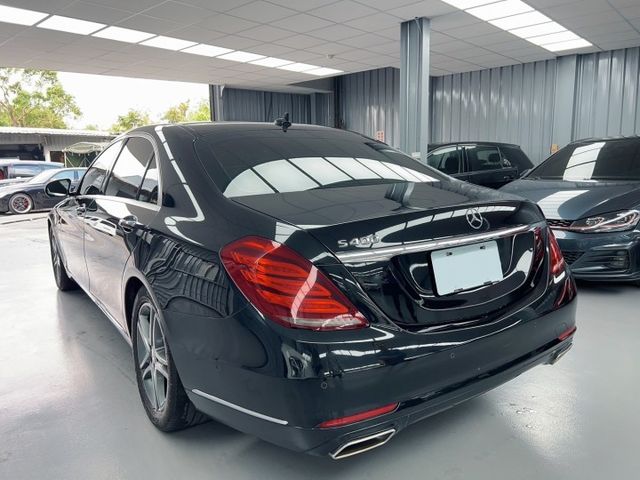 2014 M-Benz S-Class S400 L 黑色 原鈑件 僅跑12萬 西裝暴徒 最大馬力 333P  第3張相片