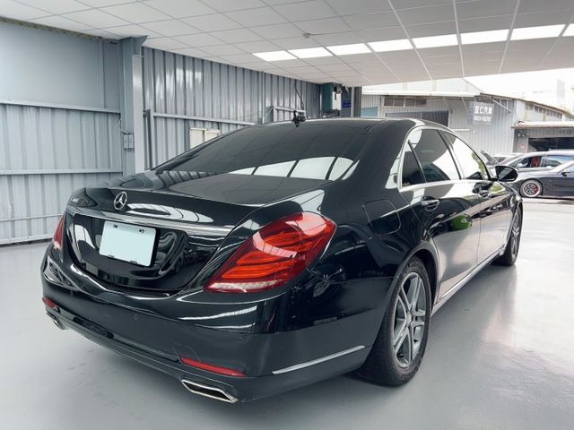 2014 M-Benz S-Class S400 L 黑色 原鈑件 僅跑12萬 西裝暴徒 最大馬力 333P  第4張相片