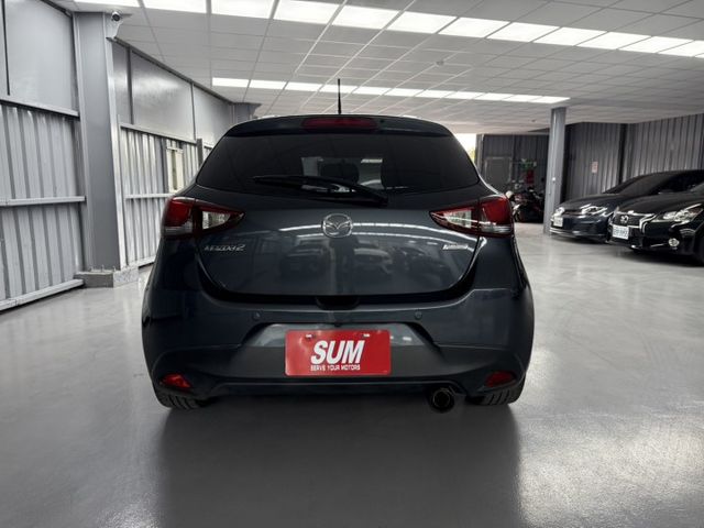 2016 Mazda 2 1.5L 頂級型 灰色 認證車 僅跑8萬 不用出價  就能很便宜  第4張相片