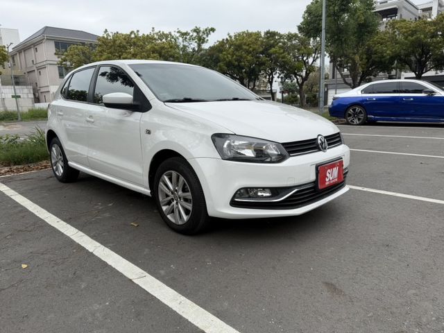 2014 Volkswagen Polo 1.6L 白色 認證車 僅跑12萬 不用出價 就能很便宜  第3張相片