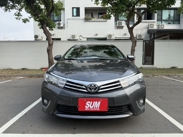 2014 Toyota Corolla Altis 灰色 認證車 不用再比價 就能很便宜  第2張相片