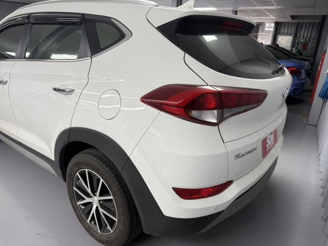 2018年 Tucson 1.6汽油 白色 Turbo渦輪增壓  認證車 不用在比價 全網最便宜  第5張相片