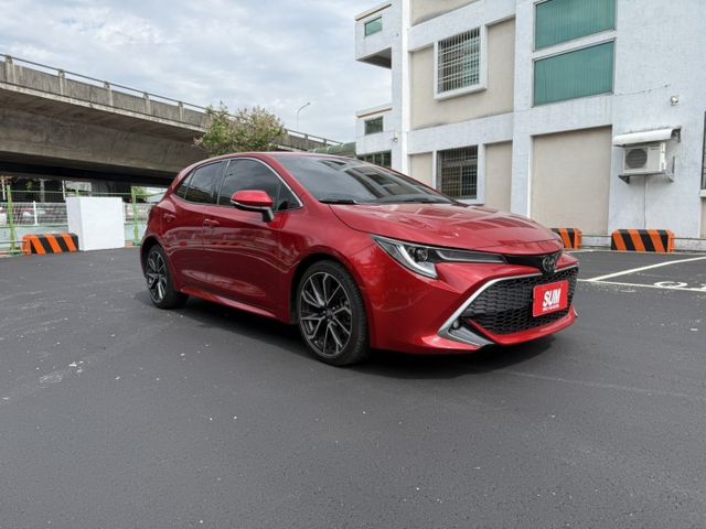 2019 Toyota Auris 2.0旗艦版 頂級 原鈑件 僅跑4萬 原廠保養 全網最低價 不用在比價了  第3張相片