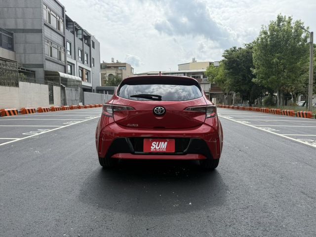 2019 Toyota Auris 2.0旗艦版 頂級 原鈑件 僅跑4萬 原廠保養 全網最低價 不用在比價了  第5張相片