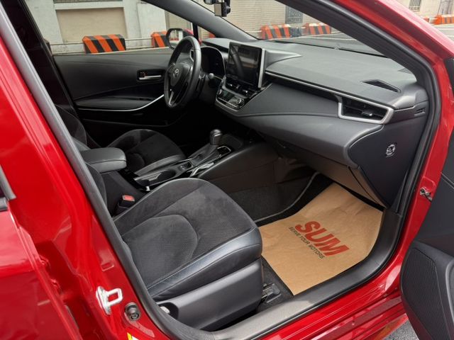 2019 Toyota Auris 2.0旗艦版 頂級 原鈑件 僅跑4萬 原廠保養 全網最低價 不用在比價了  第10張相片