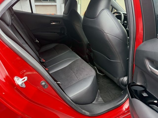 2019 Toyota Auris 2.0旗艦版 頂級 原鈑件 僅跑4萬 原廠保養 全網最低價 不用在比價了  第11張相片