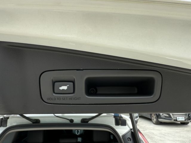 2022年CR-V 1.5 VTi-S 白色 原鈑件 僅跑5萬 原廠保固到 2027年3月 全網最低價 不用在比價  第13張相片