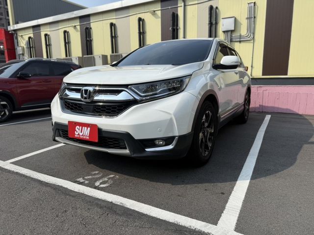 2018 Honda CR-V 1.5 S 白色 原鈑件 原廠保養 僅跑9萬公里 最頂級 不用出價 就能很便宜  第1張相片