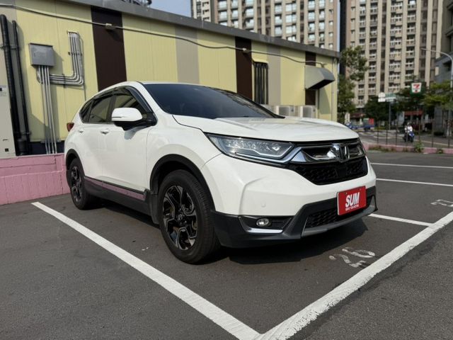 2018 Honda CR-V 1.5 S 白色 原鈑件 原廠保養 僅跑9萬公里 最頂級 不用出價 就能很便宜  第3張相片