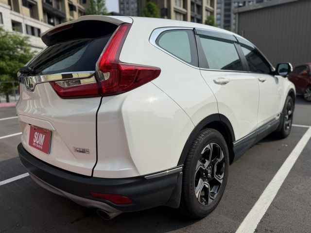 2018 Honda CR-V 1.5 S 白色 原鈑件 原廠保養 僅跑9萬公里 最頂級 不用出價 就能很便宜  第4張相片