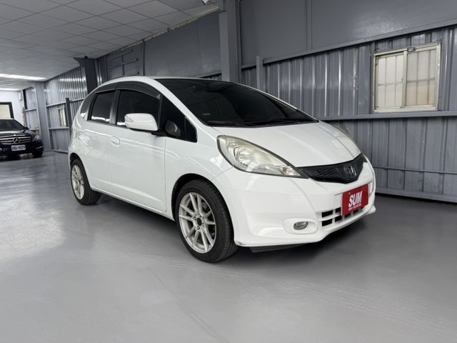 2014 Honda Fit 1.5 白色 原廠保養 全網最低價  不用在比價  第2張相片