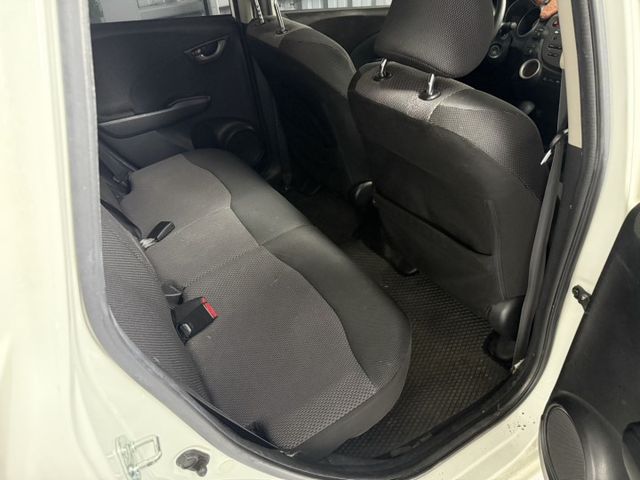 2014 Honda Fit 1.5 白色 原廠保養 全網最低價  不用在比價  第10張相片