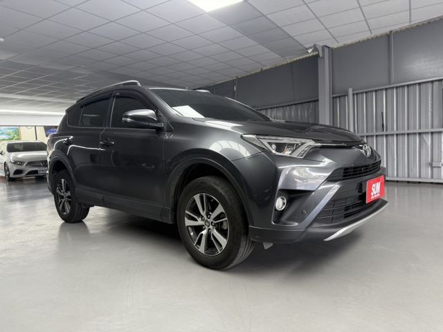 2016 Toyota RAV4 2.0L 灰色 認證車 僅跑11萬 原廠保養 全網最低價 不用在比價  第6張相片