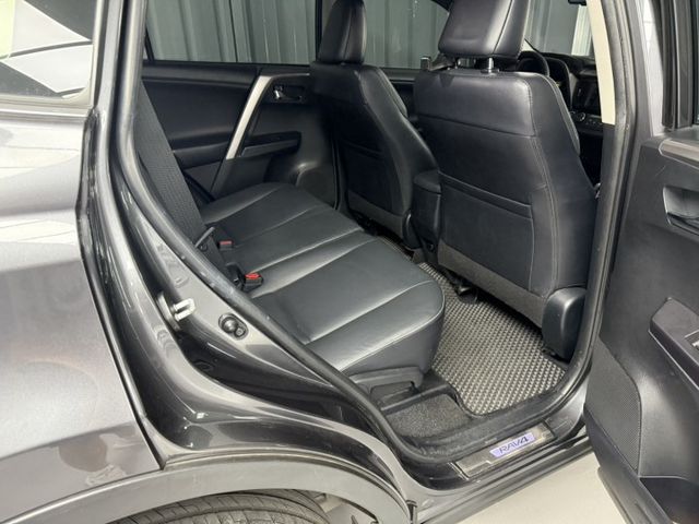 2016 Toyota RAV4 2.0L 灰色 認證車 僅跑11萬 原廠保養 全網最低價 不用在比價  第12張相片