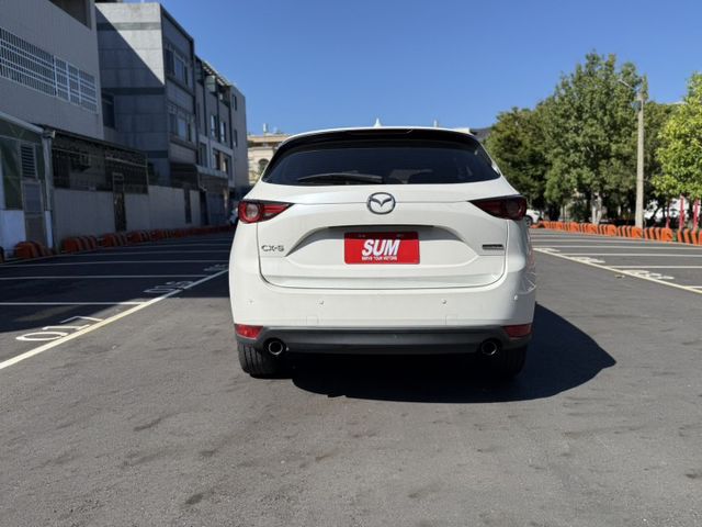 2021年CX-5 2.0 旗艦型 白色 僅跑7萬 原鈑件 原廠保養 頂級 BOSE 音響 新價格 保證全網最便宜  第5張相片