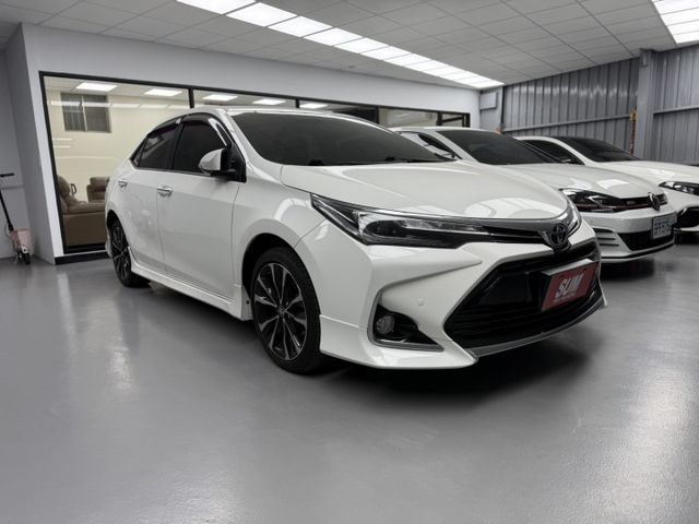 2019年 Altis 1.8 X 運動版 白色 僅跑8萬 原鈑件 市場稀有 車款 末代極品 稀有釋出 喜歡的不要再錯過  第2張相片