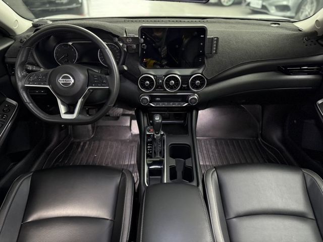 2022年 Sentra 1.6 白色 最頂級 黑爵士 全台限量400台 JBL音響  原鈑件 原廠保養 僅2萬  第9張相片