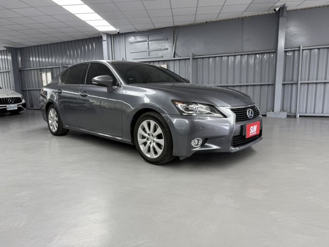 2014年GS 300h豪華版 灰色 認證車 原廠保養 僅跑14萬 大電池 13萬公里 原廠已換新!  第3張相片