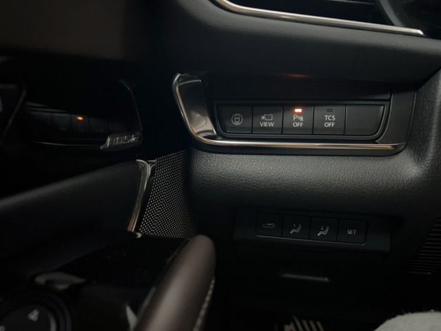 2019年 CX-30 最頂級 白色 原鈑件 BOSE 音響 新價格 保證全網 最便宜  第12張相片