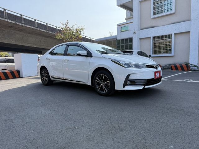 2017年 Altis 1.8 白色 原鈑件 免鑰使啟動 新價格 保證最便宜 不用在比價  第3張相片