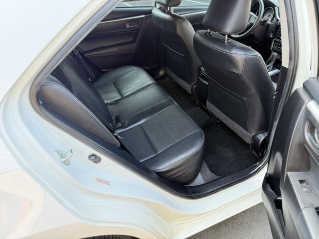 2017年 Altis 1.8 白色 原鈑件 免鑰使啟動 新價格 保證最便宜 不用在比價  第12張相片